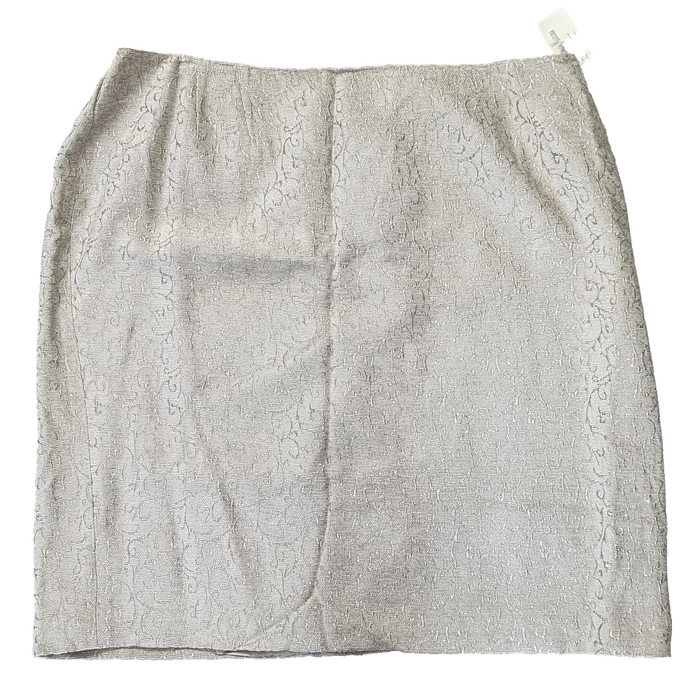 Emanuel Ungaro Women’s Skirt Size 22/56 Soft Cream Floral Embroidery